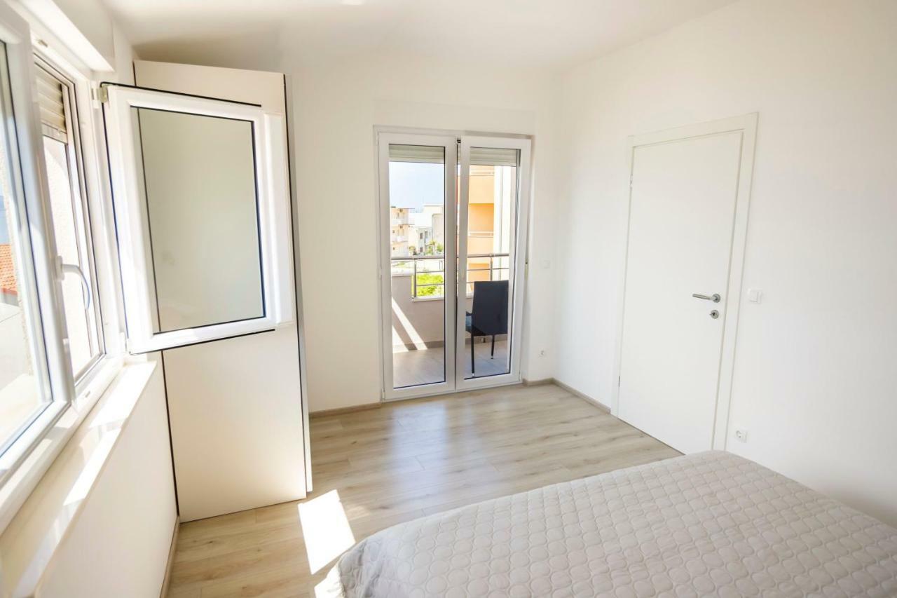 Apartmani Ticinovic أوميس المظهر الخارجي الصورة