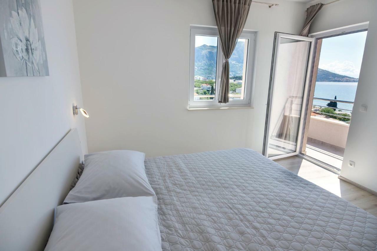 Apartmani Ticinovic أوميس المظهر الخارجي الصورة