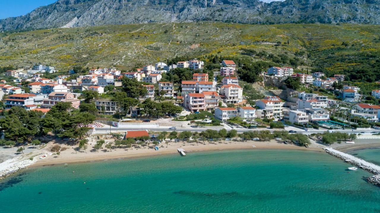 Apartmani Ticinovic أوميس المظهر الخارجي الصورة
