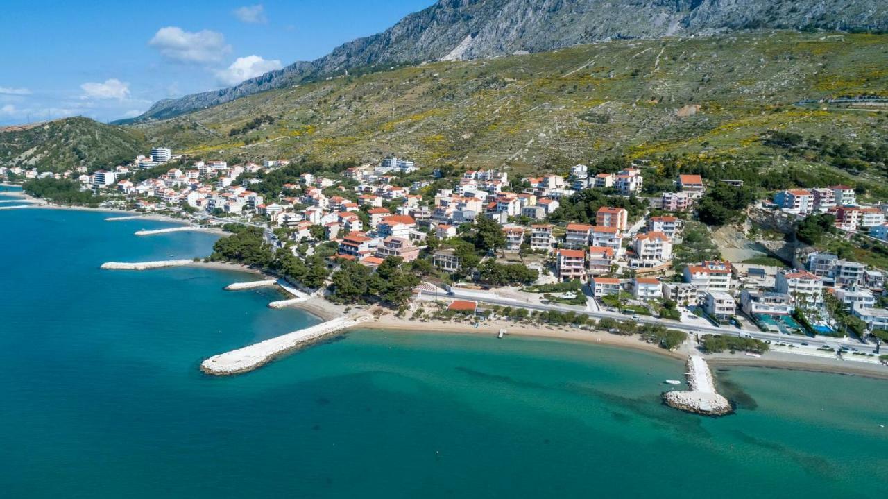 Apartmani Ticinovic أوميس المظهر الخارجي الصورة
